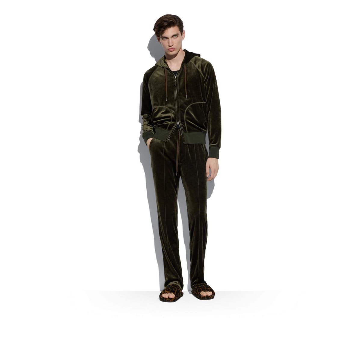 Pantalon Tom Ford Jersey Velvet Jogger Homme Ebony | BIHTE-7840